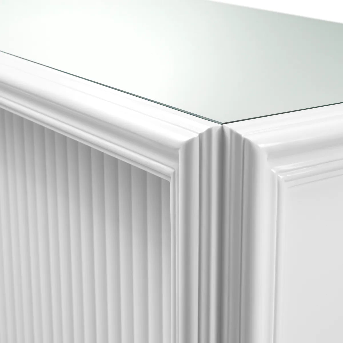 Roland Fluted Bar