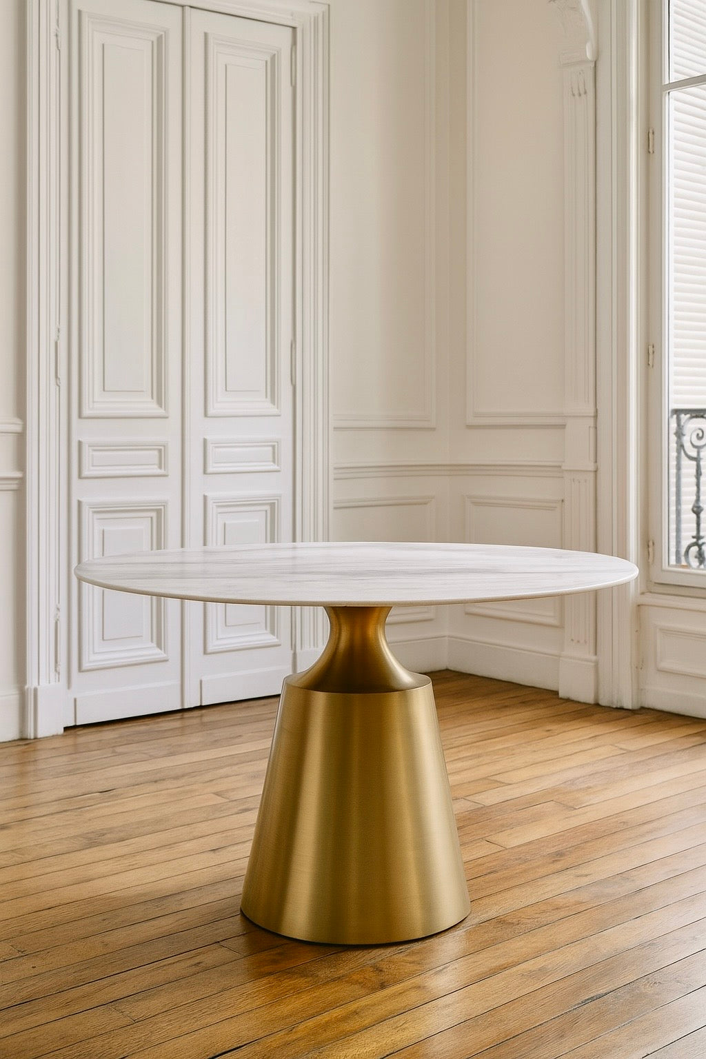 Nathan Round Marble Dining Table | Calacatta Marble