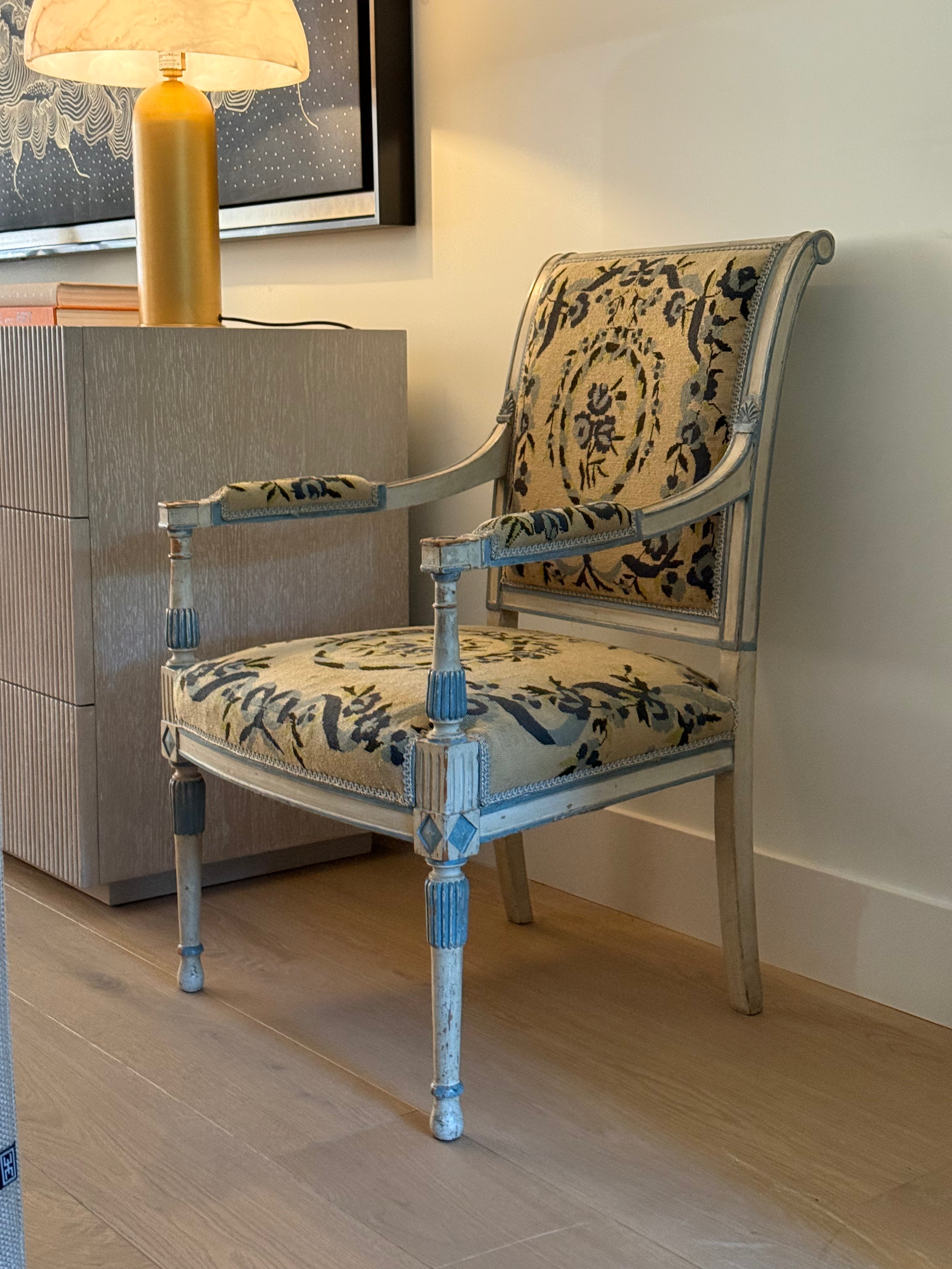 A Pair of Belle Époque ‘Grisaille’ Fauteuils