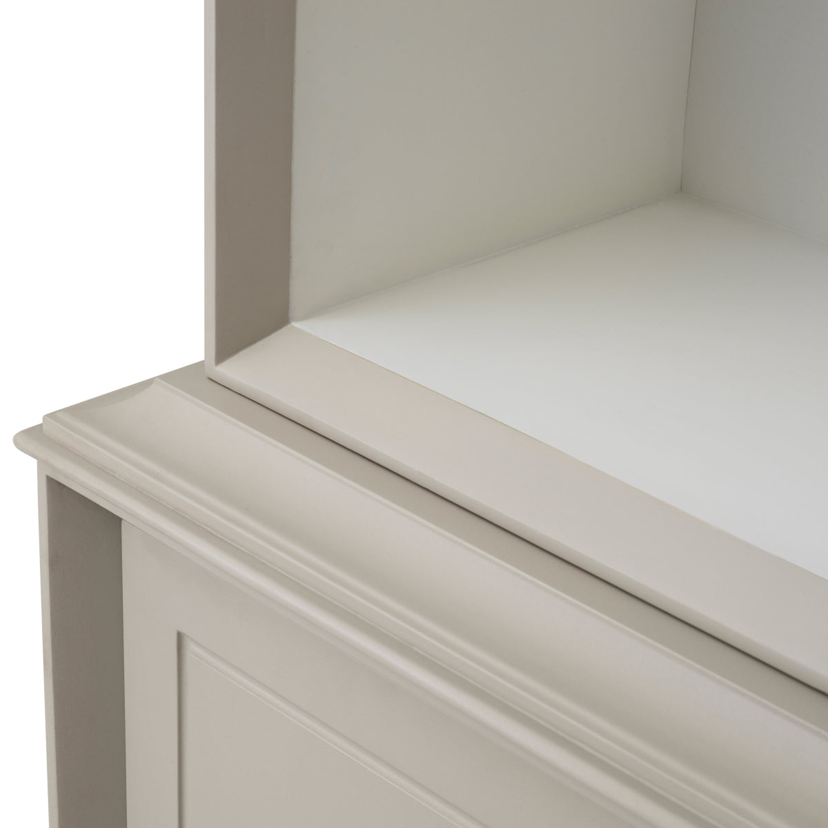 Evanthe Bookshelf