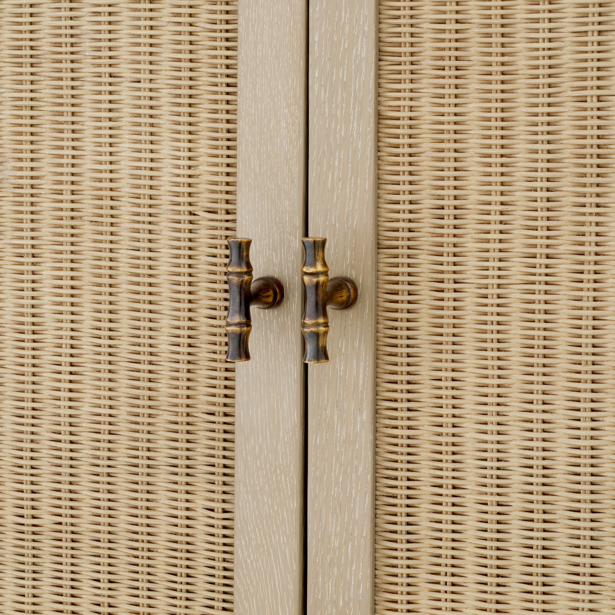 Borchard Bar Cabinet | Washed Oak