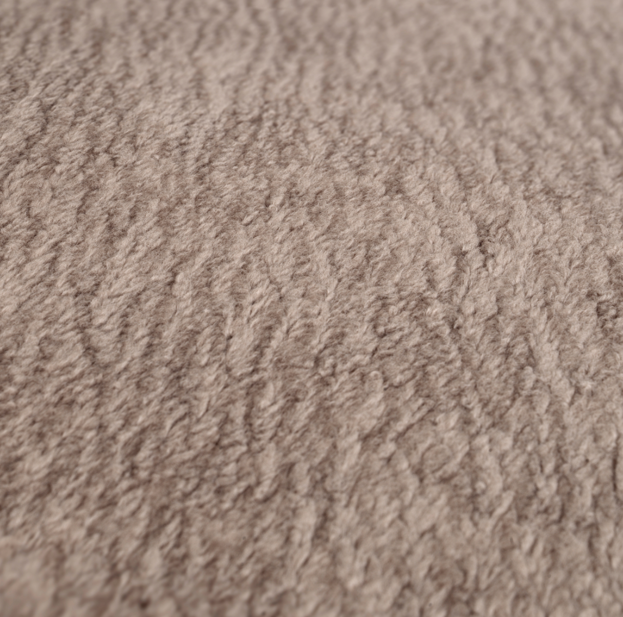 Gavona Sofa