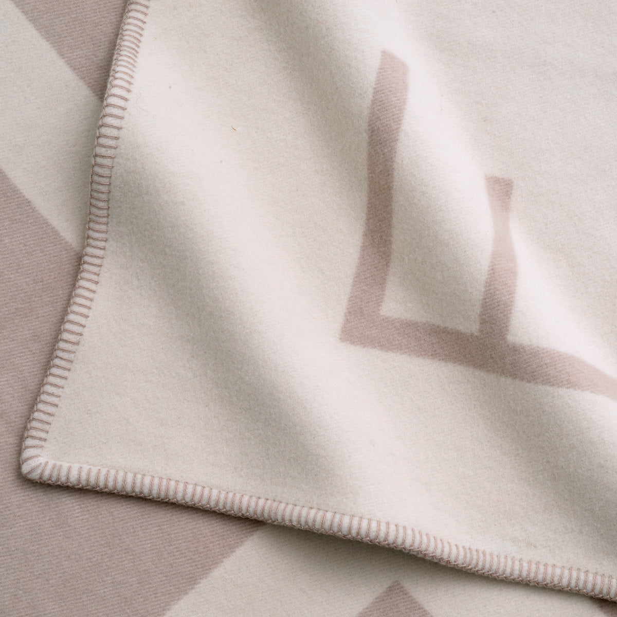 Zera Wool Throw | Greige