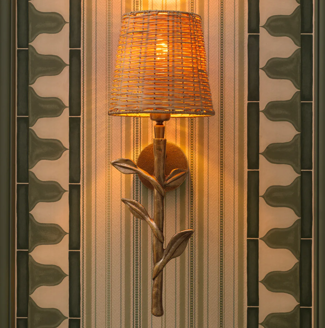 Farini Rattan Shade Sconce